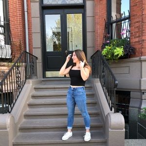 Meet your Posher, Becca